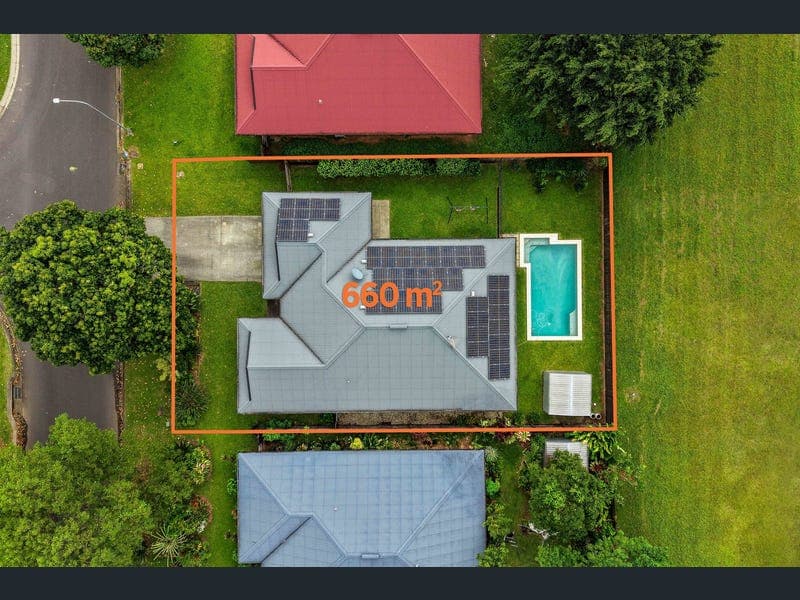 34 Quinn Drive, Edmonton — photo 1 of 5