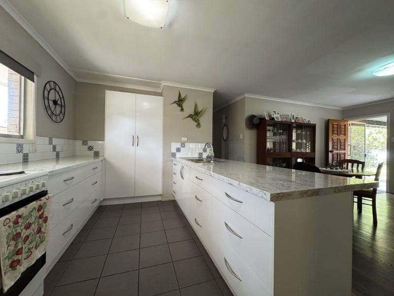 32 Mouatt Street, Monto — photo 1 of 5