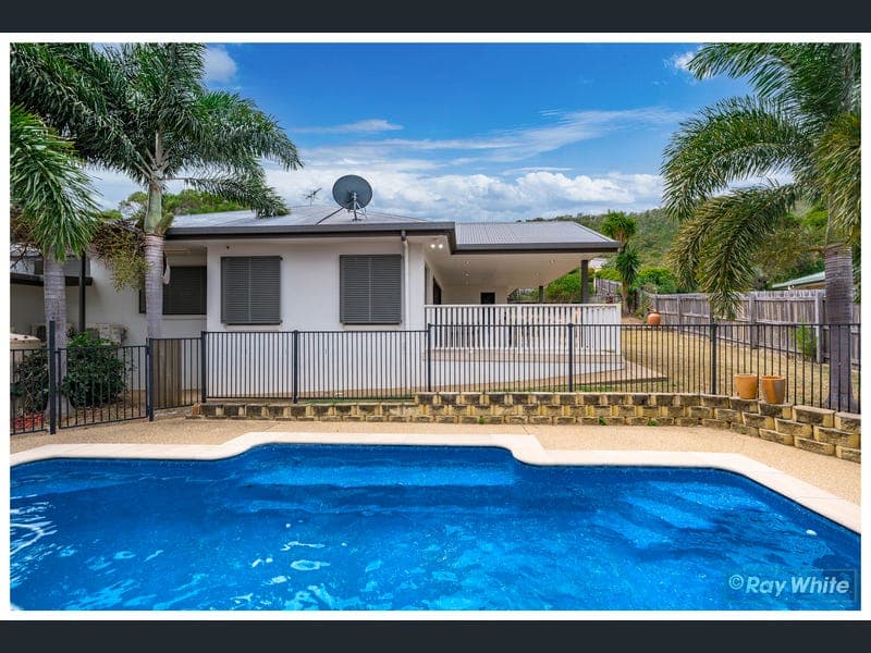 4 Riverwood Grove, Norman Gardens — photo 1 of 5