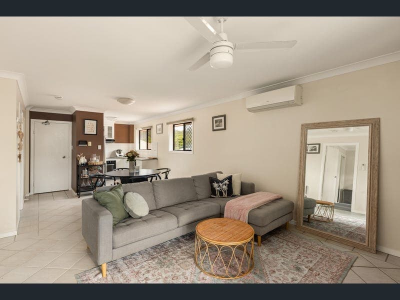 4/81 Ison Street, Morningside — photo 1 of 5