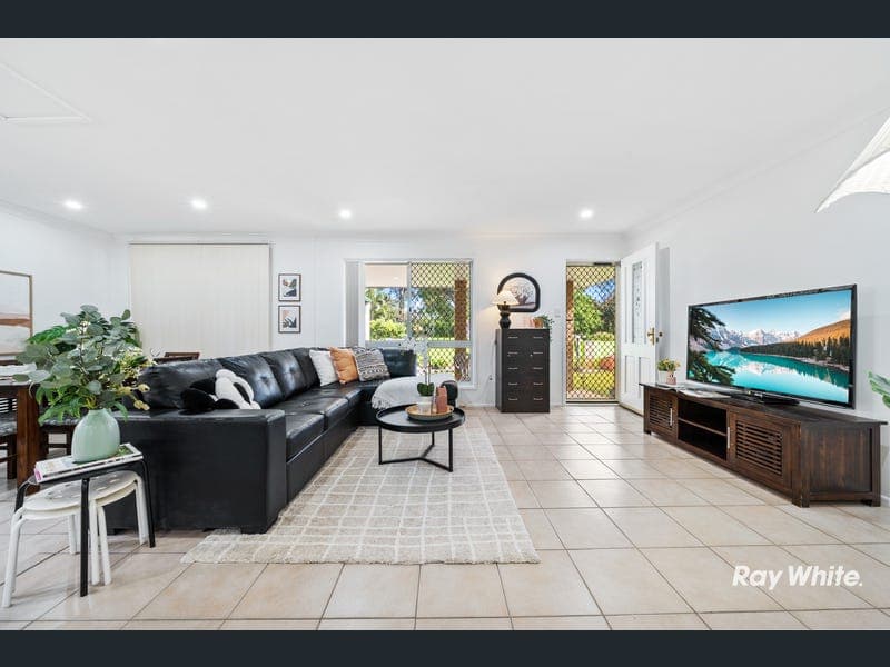 160 Brandon Road, Runcorn — photo 1 of 5