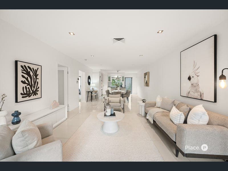 4/215 Wellington Road, East Brisbane — photo 1 of 5