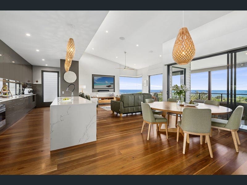 16 Royena Place, Marcus Beach — photo 1 of 5