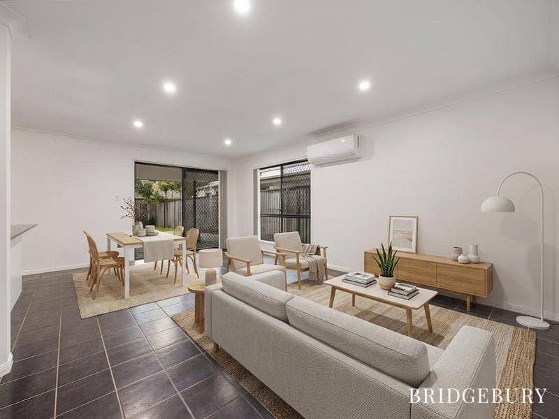 5 Rebecca Street, Little Mountain — photo 1 of 5