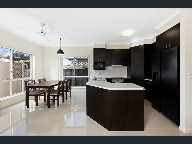 62 Rawson Street, Caloundra West — photo 1 of 5