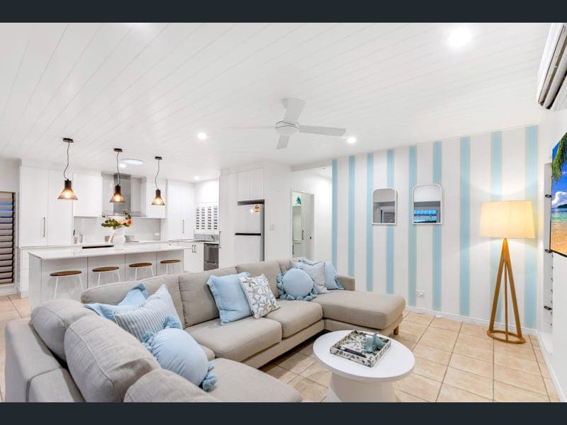 6A Oliva Street, Palm Cove — photo 1 of 5