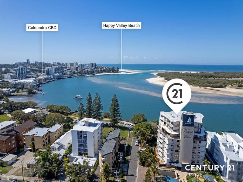 Unit 3 'Windward Passage' 35 Landsborough Parade, Golden Beach — photo 1 of 5