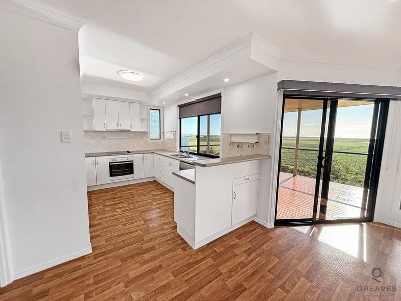 63 Rehbein Avenue, Qunaba — photo 1 of 5