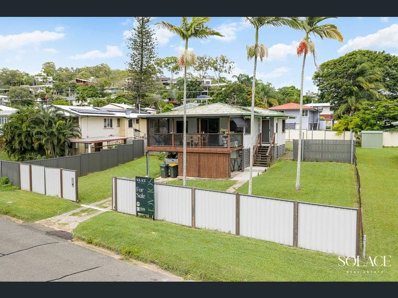 29 Mellefont Street, West Gladstone — photo 1 of 5
