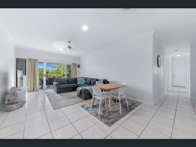85/21 Shute Harbour Road, Cannonvale — photo 1 of 5