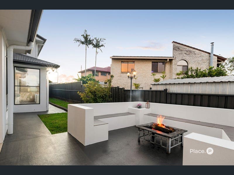 410 Newnham Road, Upper Mount Gravatt — photo 1 of 5