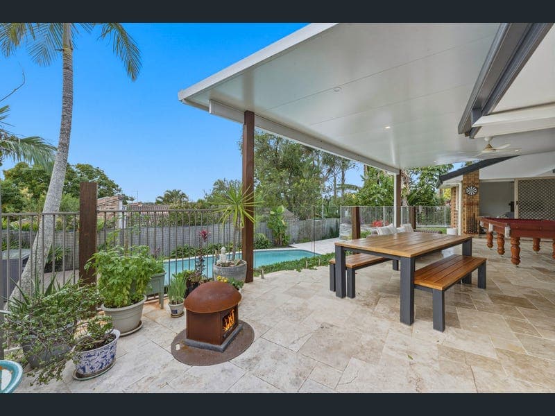 8 Holterman Court, Mudgeeraba — photo 1 of 5