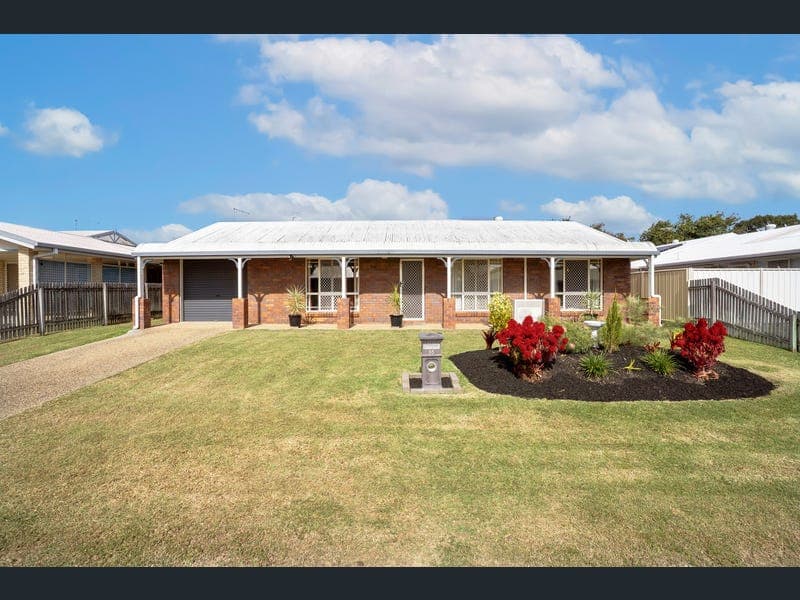 55 Carara Drive, Kawana — photo 1 of 5