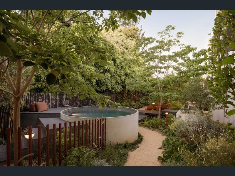 12 Greenup Street, Redcliffe — photo 1 of 5