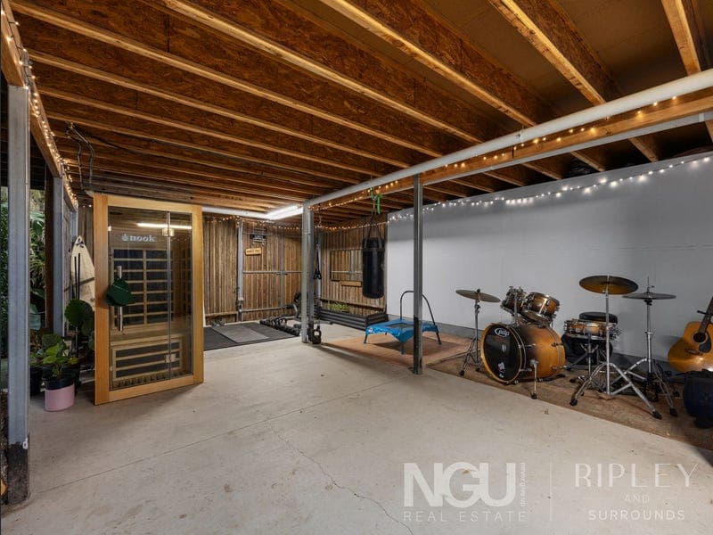 3 Weldon Street, North Ipswich — photo 1 of 5