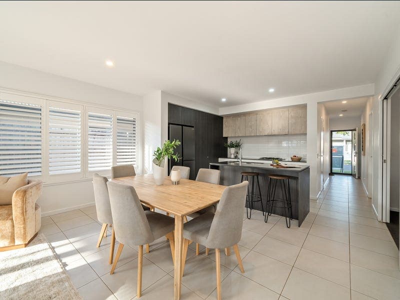 11 Rowley Street, Strathpine — photo 1 of 5