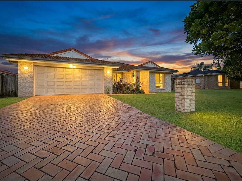 32 Kingma Crescent, Caboolture — photo 1 of 5
