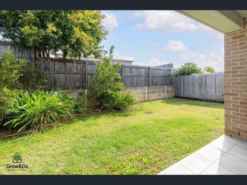 74A Sanctuary Parkway, Waterford — photo 1 of 5
