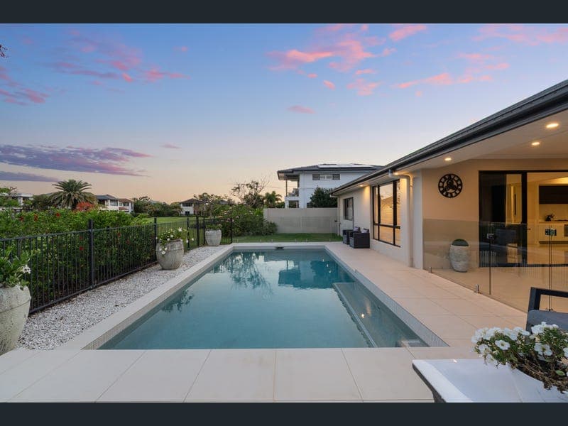 2567 Cressbrook Drive, Hope Island — photo 1 of 5