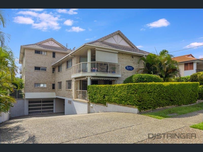 5/18 Dutton Street, Coolangatta — photo 1 of 5