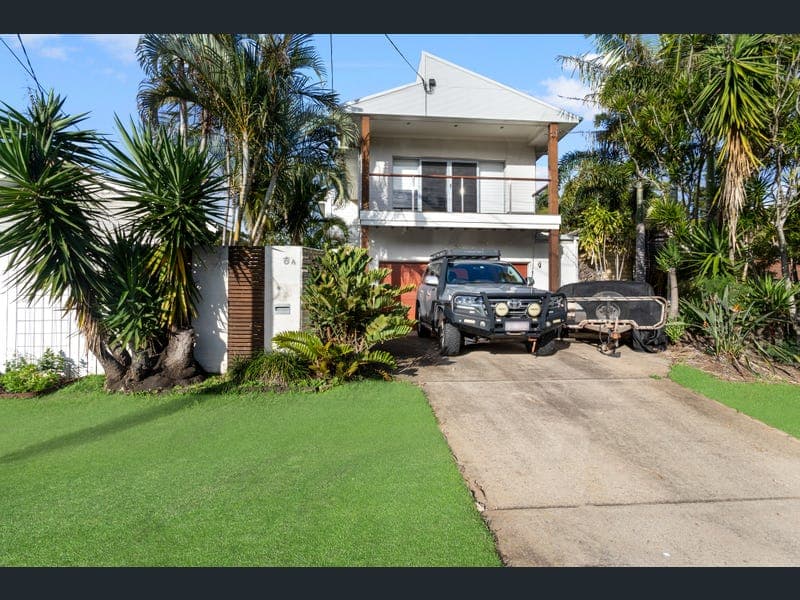 8a Donald Street, Woody Point — photo 1 of 5