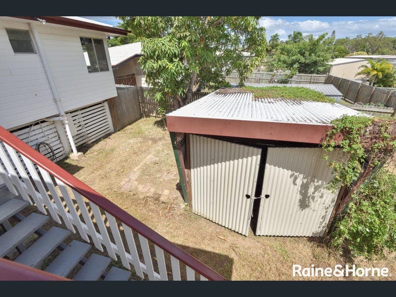 14 Dalton Street, Clinton — photo 1 of 5