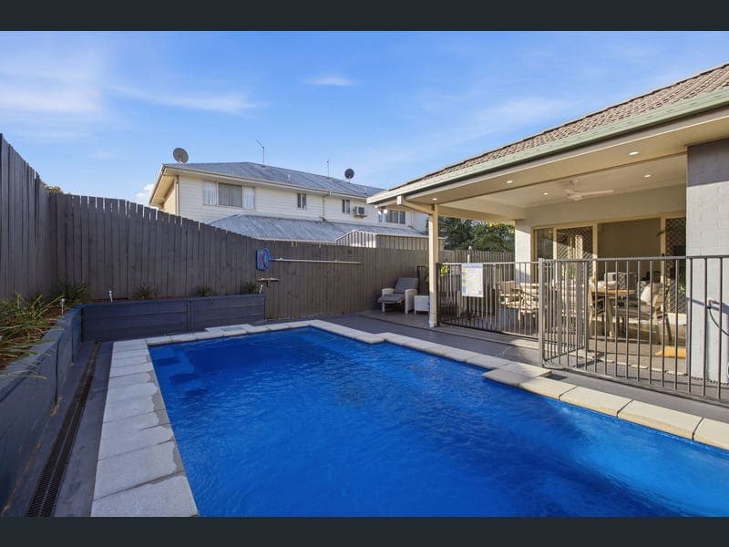 3 Kangaroo Street, North Lakes — photo 1 of 5