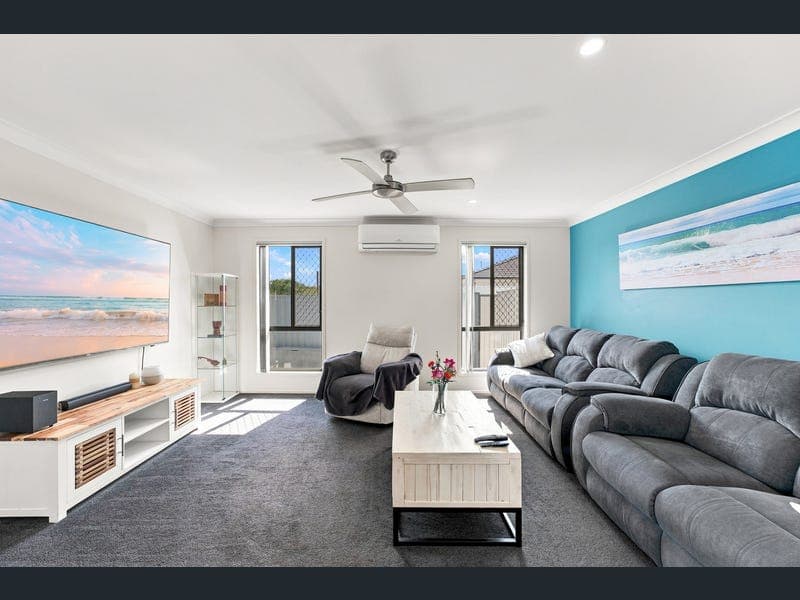 47 Lungfish Circuit, Bongaree — photo 1 of 5