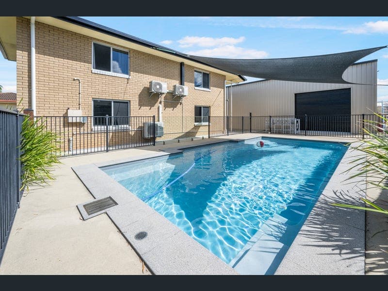 2 Bona Vista Drive, Mount Pleasant — photo 1 of 5
