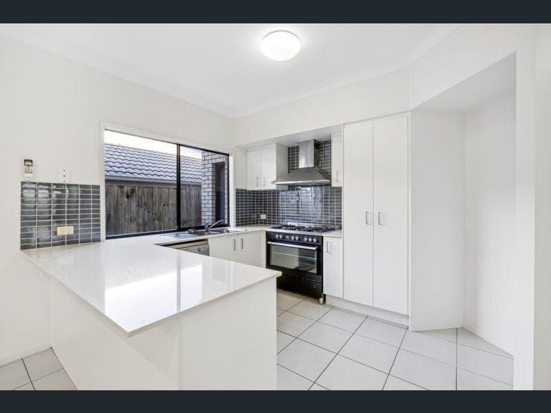 8 Tamar Circuit, North Lakes — photo 1 of 5