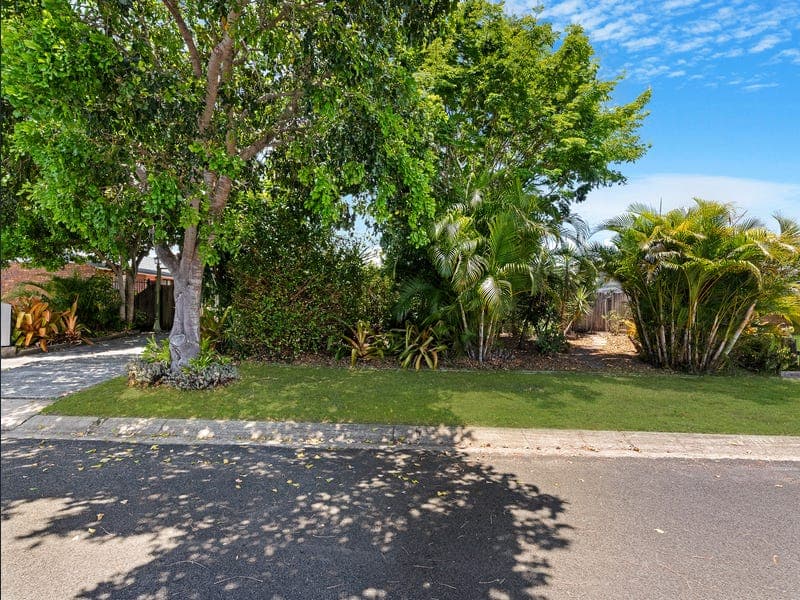 5 Sandalan Way, Urangan — photo 1 of 5