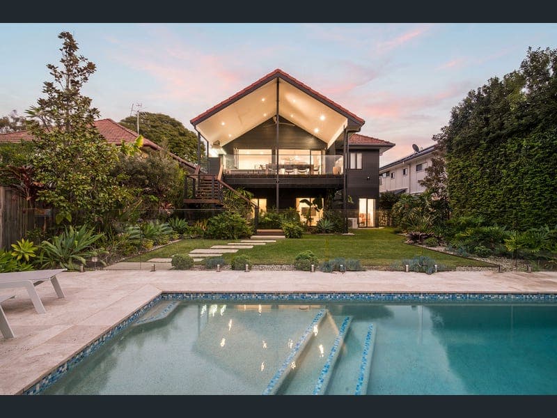 34 Lutzow Street, Tarragindi — photo 1 of 5