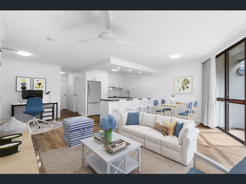 17/117 Old Burleigh Road, Broadbeach — photo 1 of 5