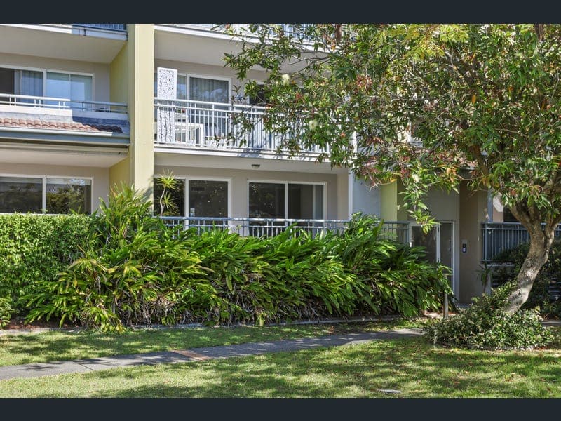 903/33 Clark Street, Biggera Waters — photo 1 of 5