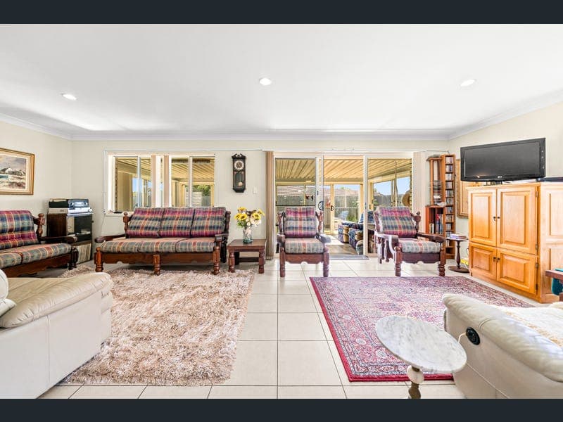 7 Jasmine Circuit, Ormeau — photo 1 of 5