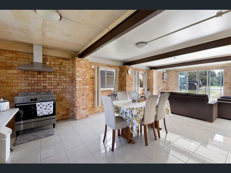 59 Peak Downs Highway, Ooralea — photo 1 of 5
