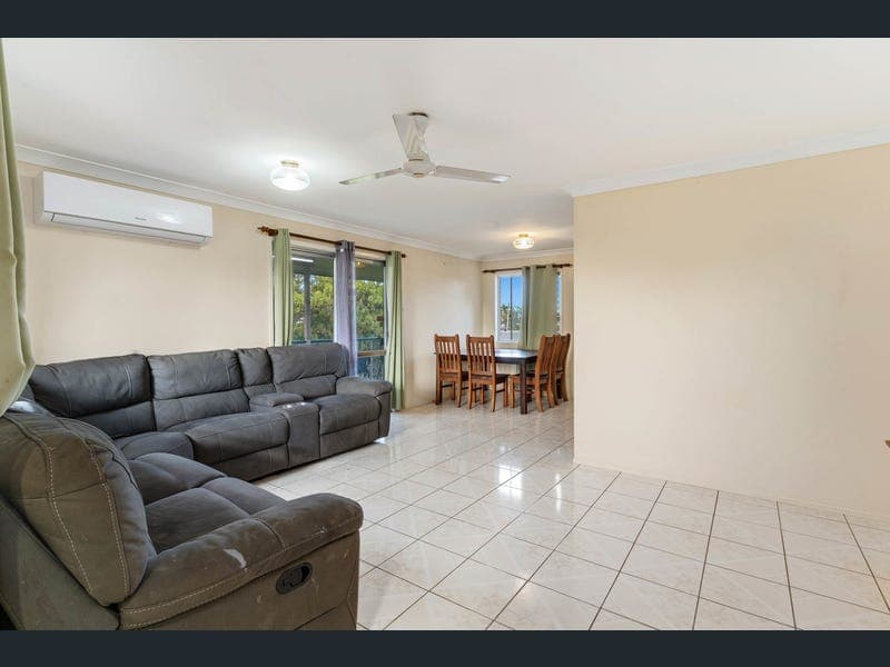 61 Scott Street, Kawana — photo 1 of 5