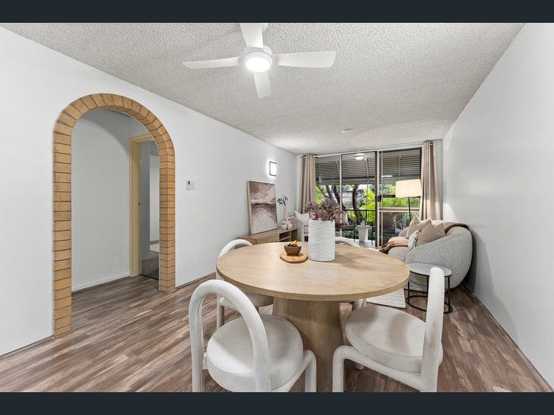 3/44 Gustavson Street, Annerley — photo 1 of 5