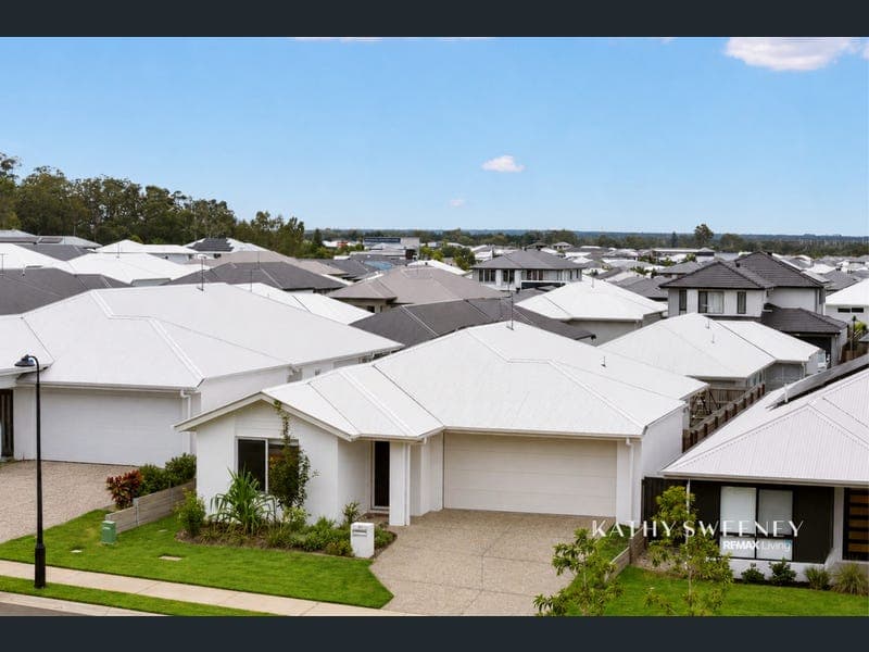 172 Fraser Drive, Burpengary East — photo 1 of 5