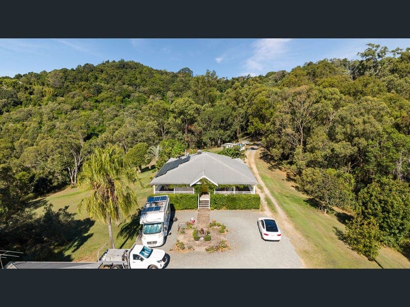 49 Majella Crescent, Bahrs Scrub — photo 1 of 5