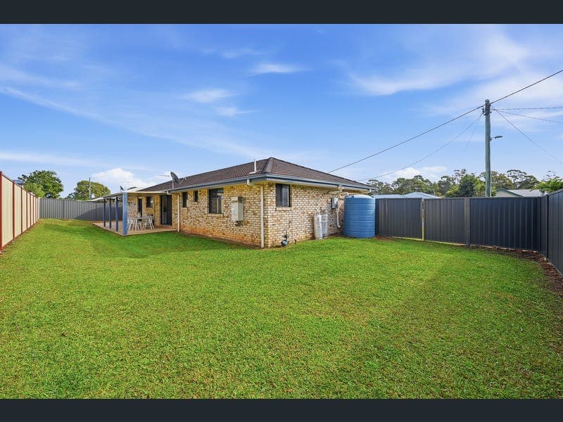 6 Majella Court, Caboolture South — photo 1 of 5