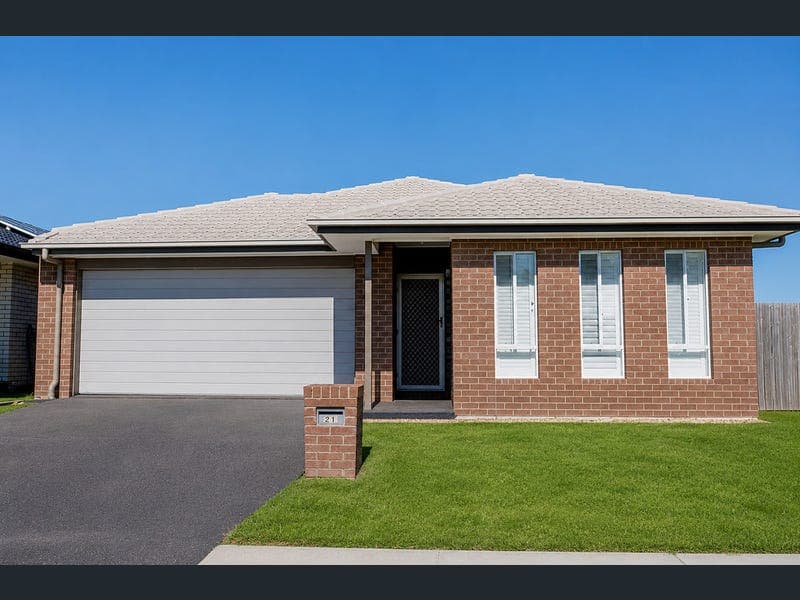 21 Shale Avenue, Logan Reserve — photo 1 of 5
