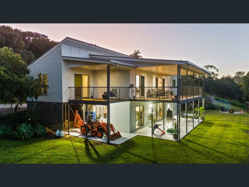 4 Bayview Drive, Habana — photo 1 of 5