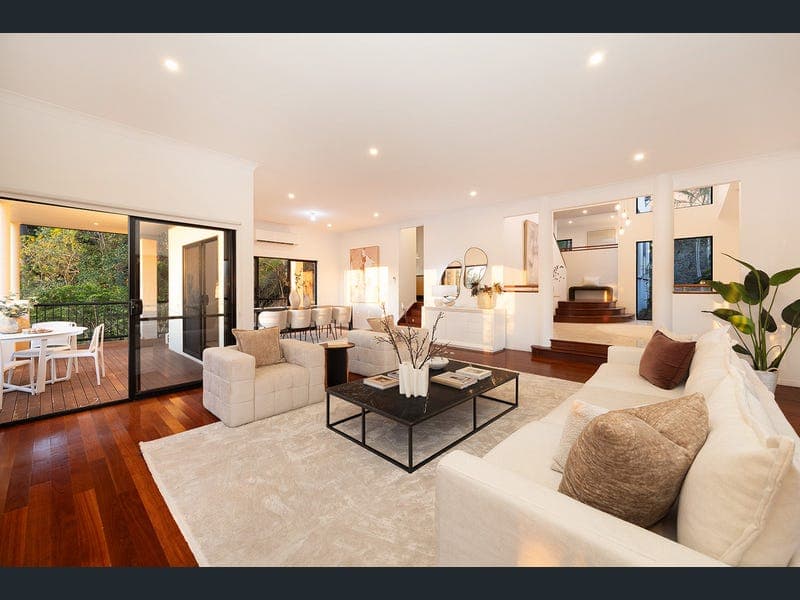 22 Summit Place, Mount Ommaney — photo 1 of 5