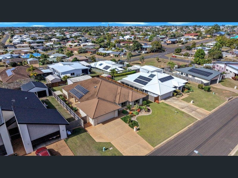 13 Mountney Street, Avoca — photo 1 of 5