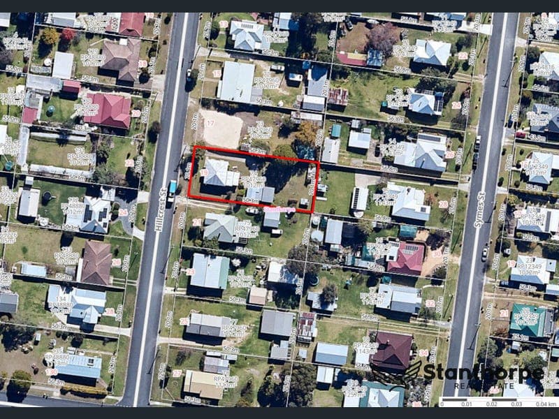19 Hillcrest Street, Stanthorpe — photo 1 of 5