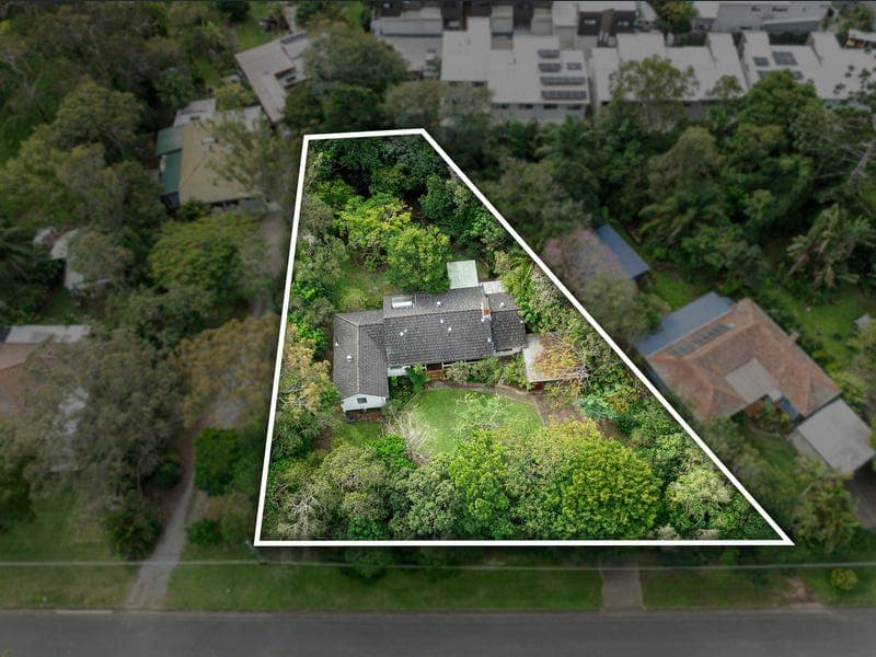 23 Herbert Street, Lota — photo 1 of 5
