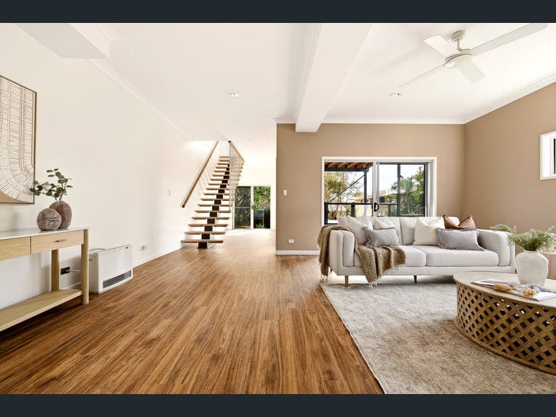 42 Keenan Street, Margate — photo 1 of 5