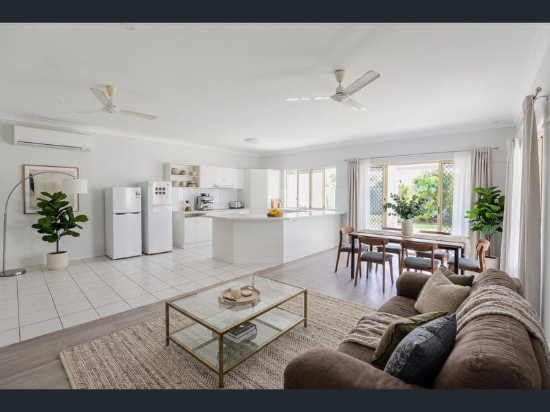 42 Creedy Street, Westcourt — photo 1 of 5
