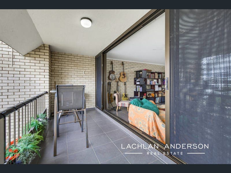 2/9 Verney Street, Kings Beach — photo 1 of 5
